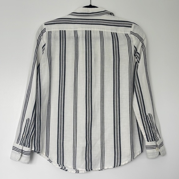 Banana Republic Long Sleeve Shirt - Picture 3 of 3